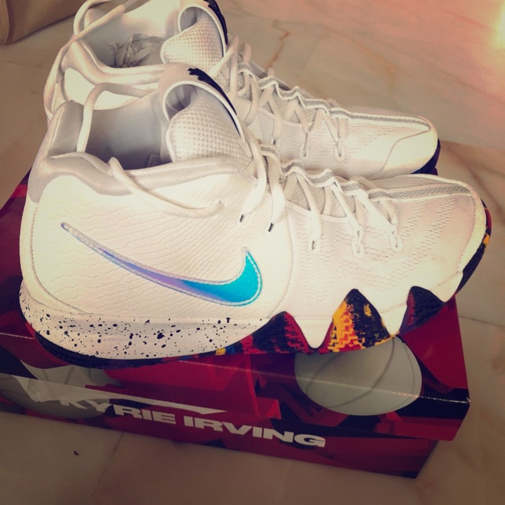 Kyrie 4 NCAA March Madness